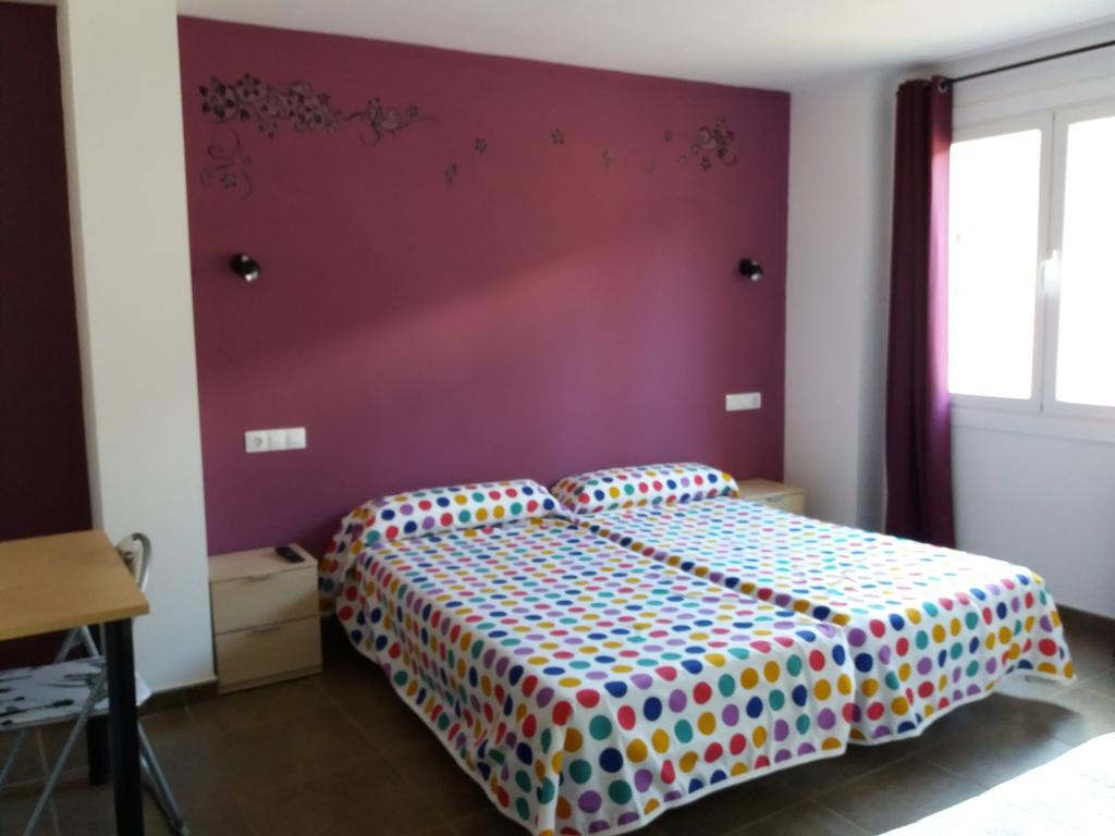 Hostal La Catedral Санто Доминго де ла Калсада Екстериор снимка